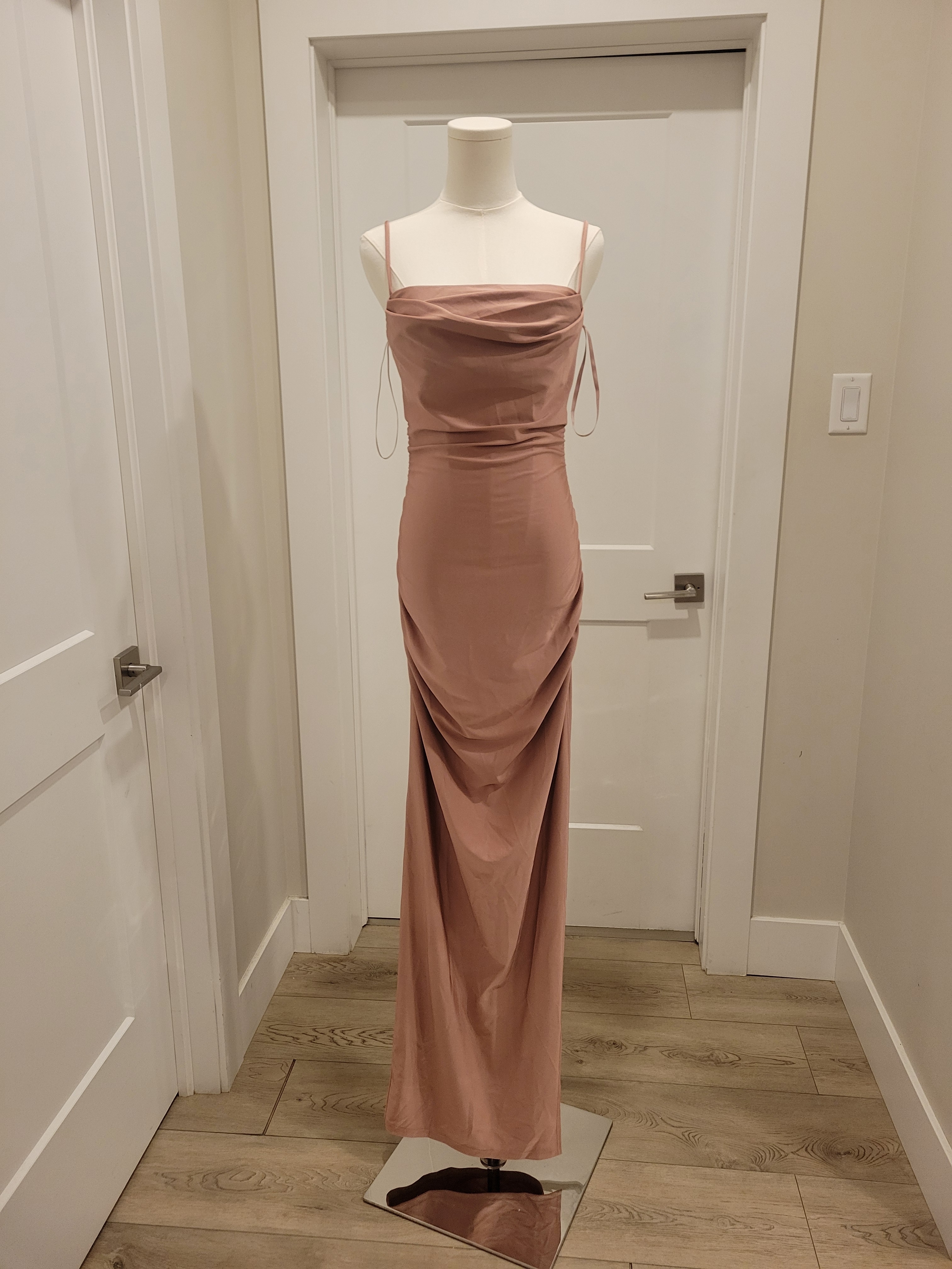 Windsor Nwt Elegant Maxi Dress (Prom, Event). Size L